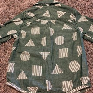 OshKosh B'gosh Shirts & Tops - 4 for $12 OshKosh long sleeve collard boy’s shirt OshKosh B'gosh Shirts & Tops - 4 for $12 OshKosh long sleeve collard boy’s shirt